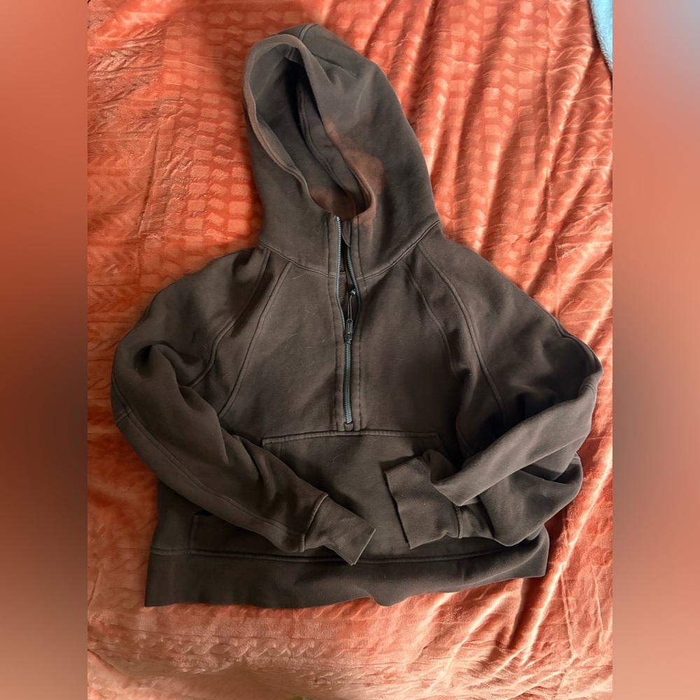 🚨SOLD🚨 Bleach stained lululemon scuba